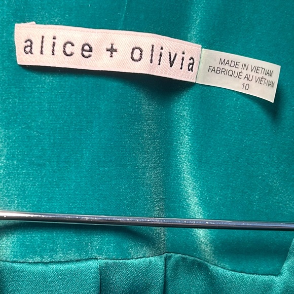 Alice & Olivia suit/pant set size 10- Green velvet - Picture 10 of 11